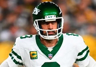 Aaron Rodgers Managing Four Injuries as NY Jets Prepare for Week 8 Matchup